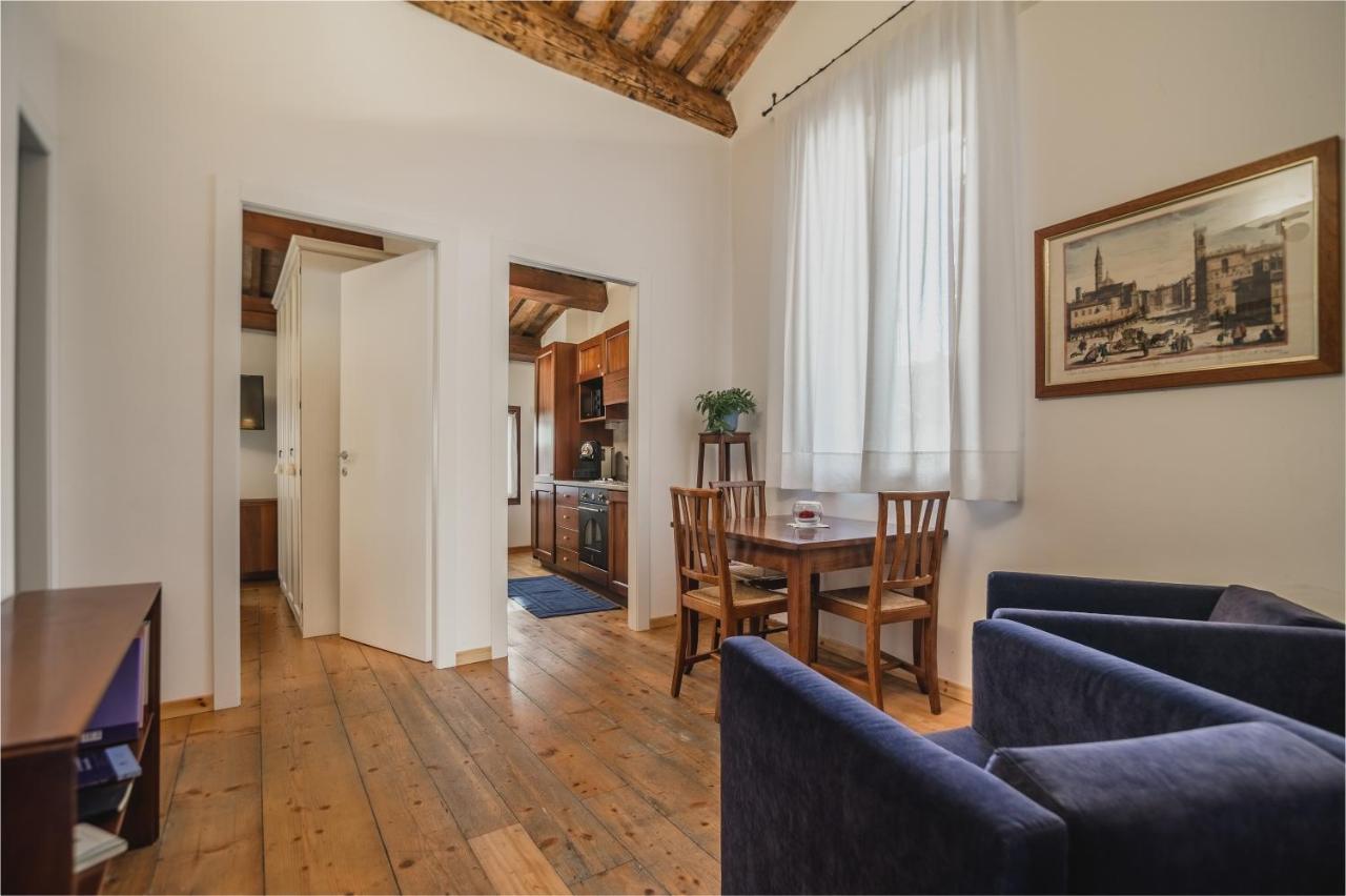 Le Camere Di Palazzo Bortolan Treviso Exterior foto